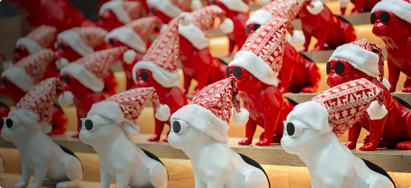 300 French Bulldog Speakers Begin China Tour