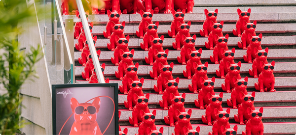 JarreBull Unveils Crimson Staircase Array for Spring Festival